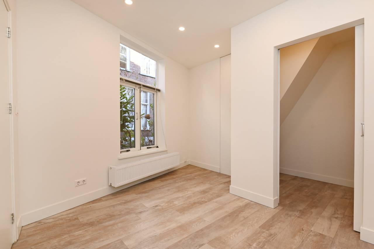 Photo 10 of Giststraat 3-A