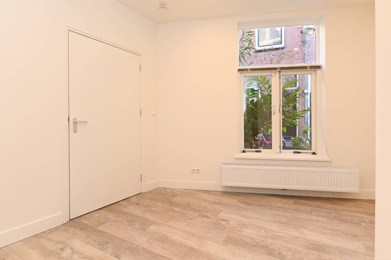 Photo 9 of Giststraat 3-A