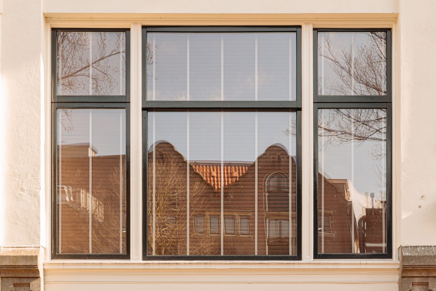 Foto 25 van Oudezijds Voorburgwal 151