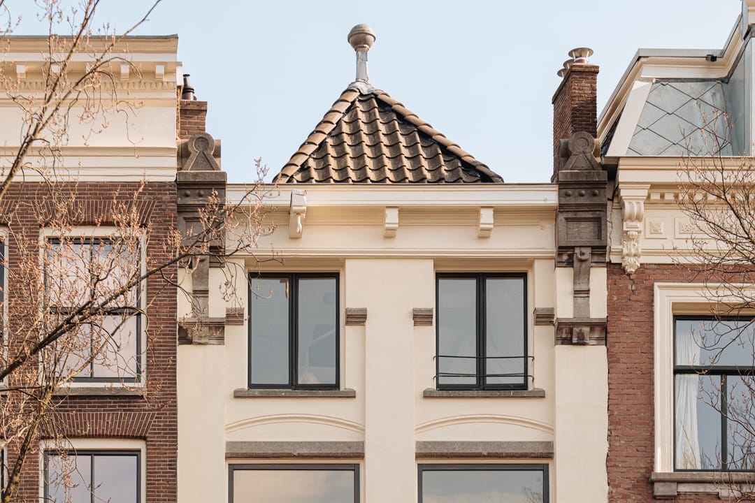 Foto 26 van Oudezijds Voorburgwal 151