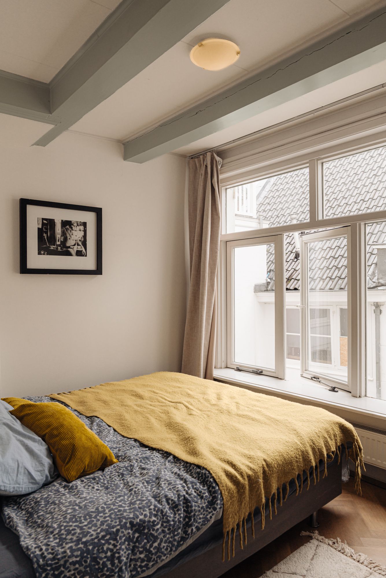 Foto 15 van Oudezijds Voorburgwal 151