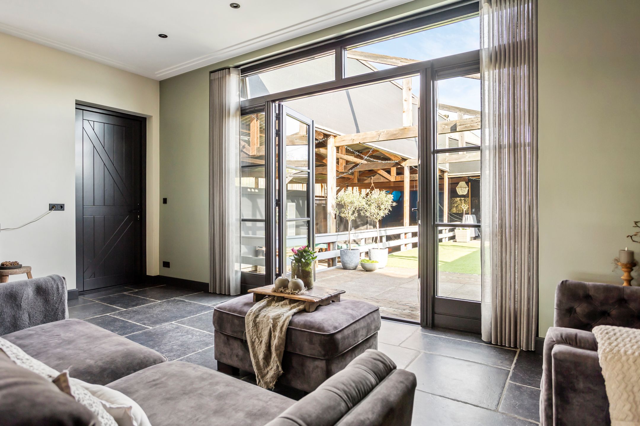 Foto 18 van Moerdijkstraat 25