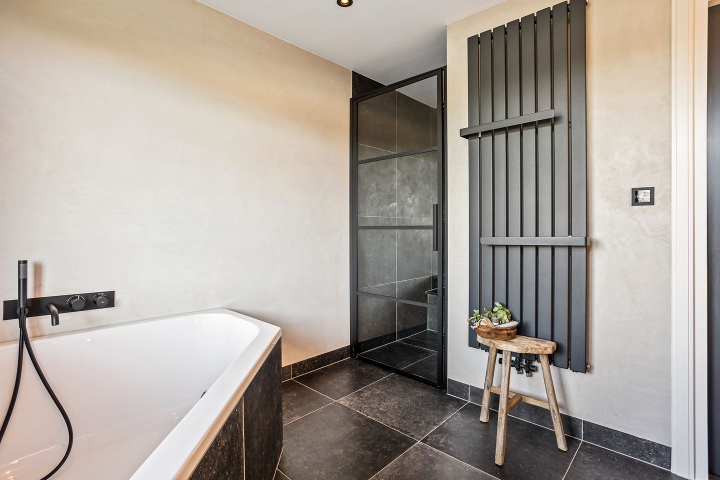 Foto 34 van Moerdijkstraat 25