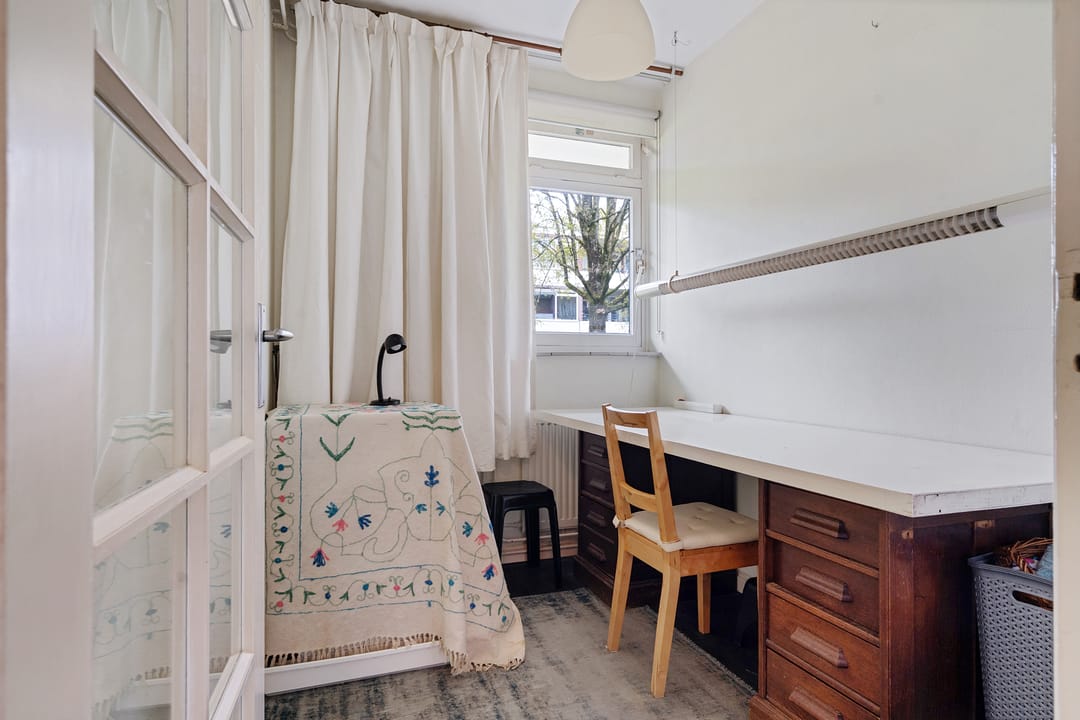 Photo 16 of Van der Waalsstraat 24