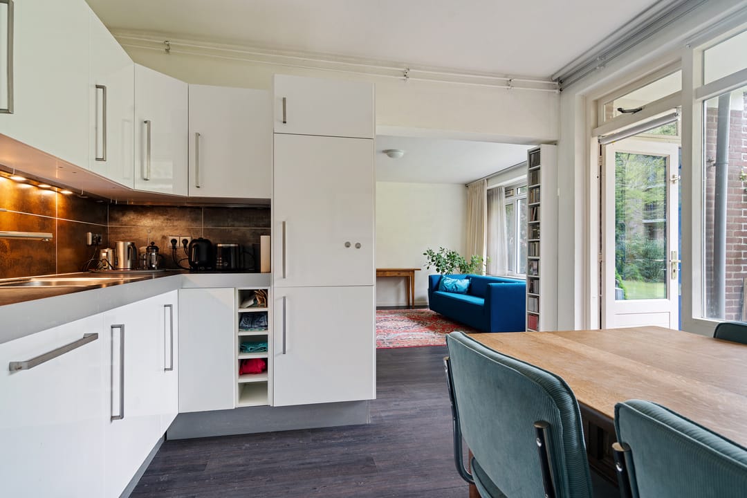 Photo 32 of Van der Waalsstraat 24