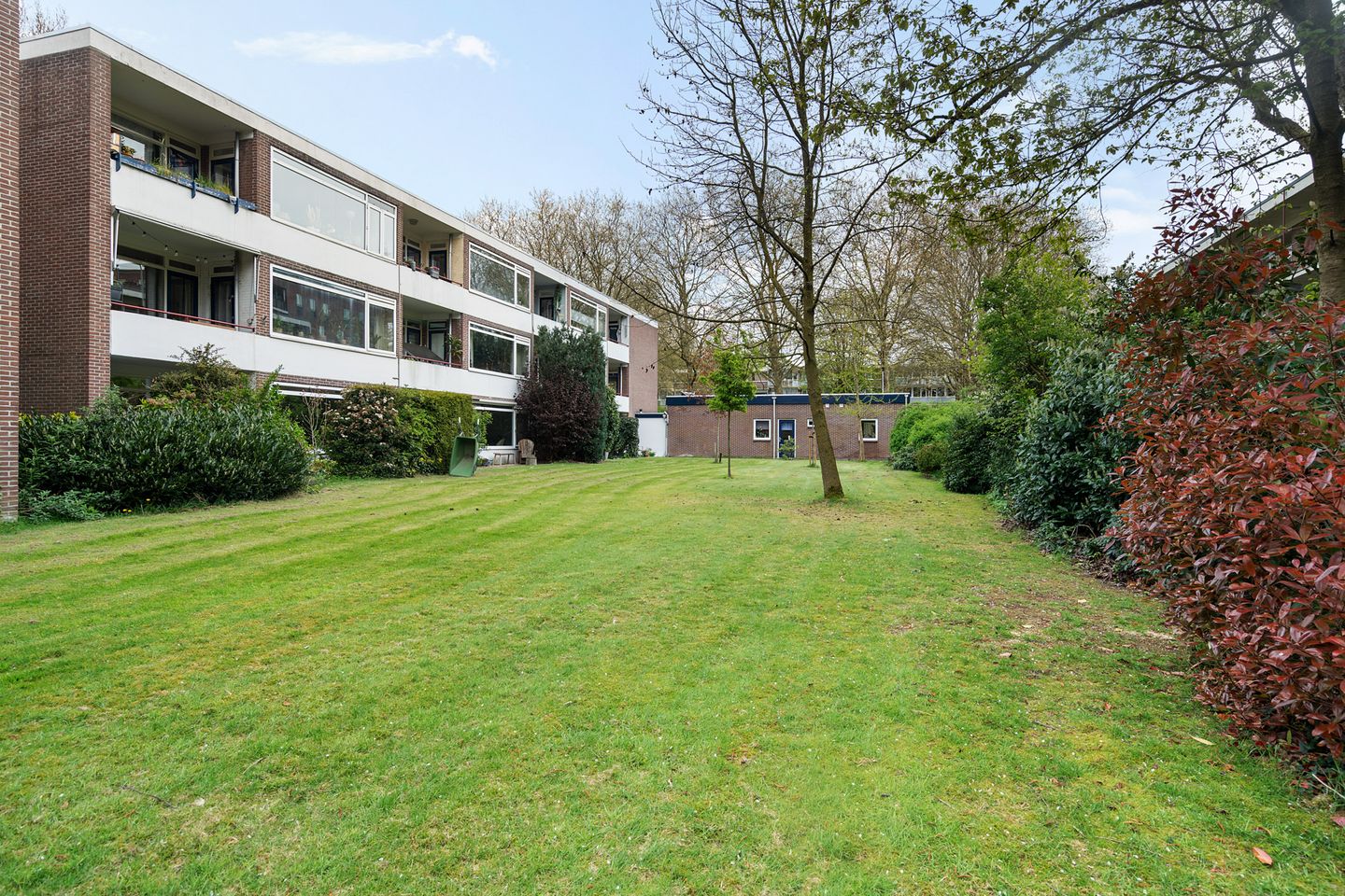 Photo 40 of Van der Waalsstraat 24