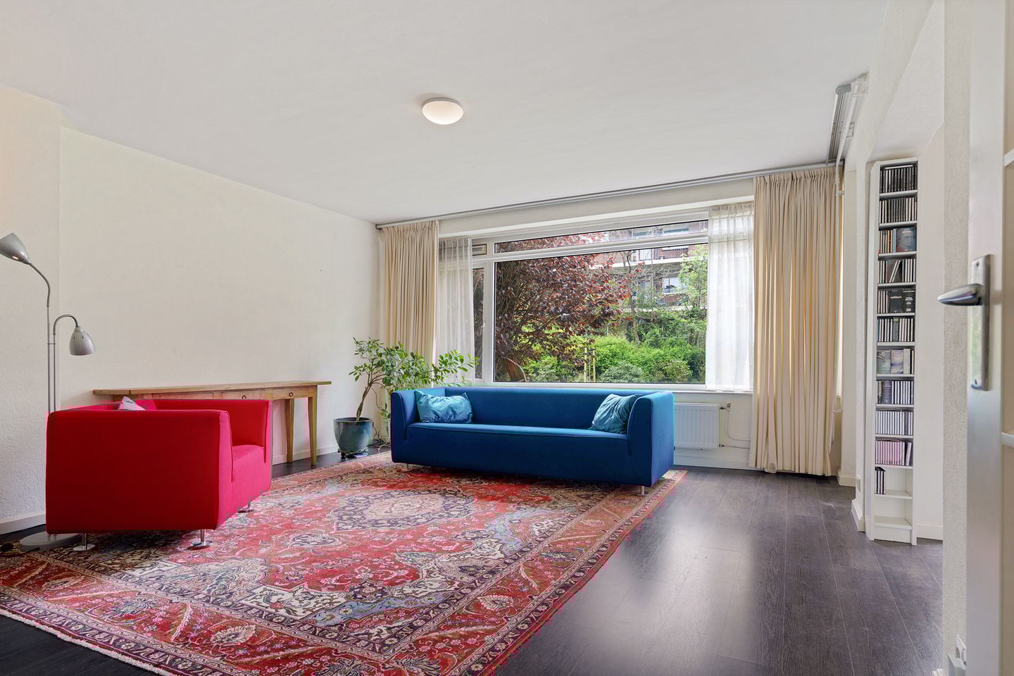 Photo 25 of Van der Waalsstraat 24