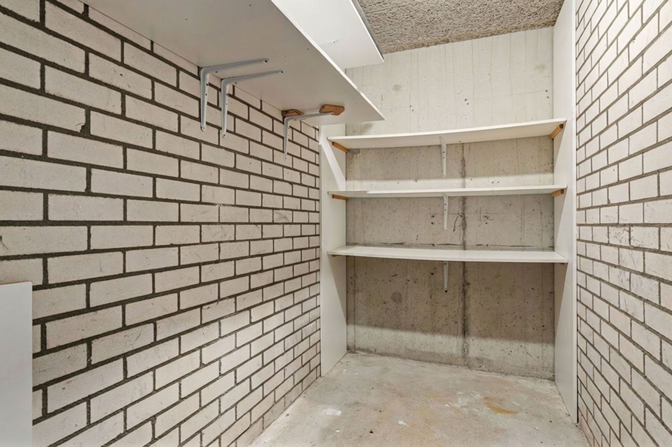 Spacious 3-bedroom maisonette with sunny west-facing balcony in Haarlem — 33