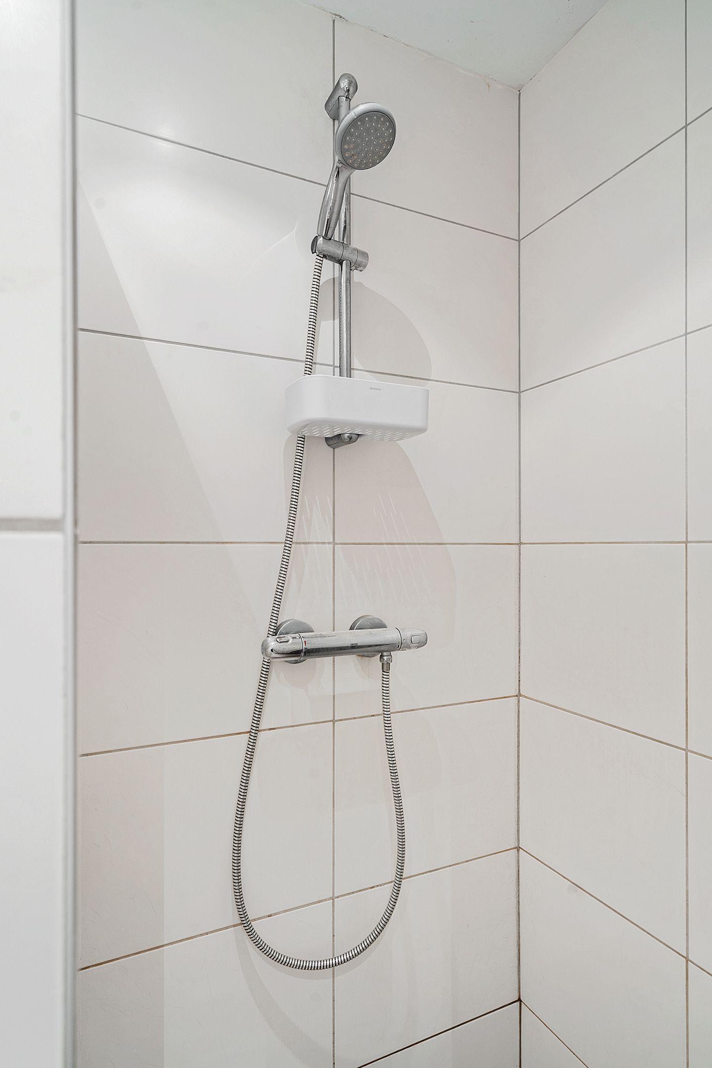 Photo 21 of Van der Waalsstraat 24