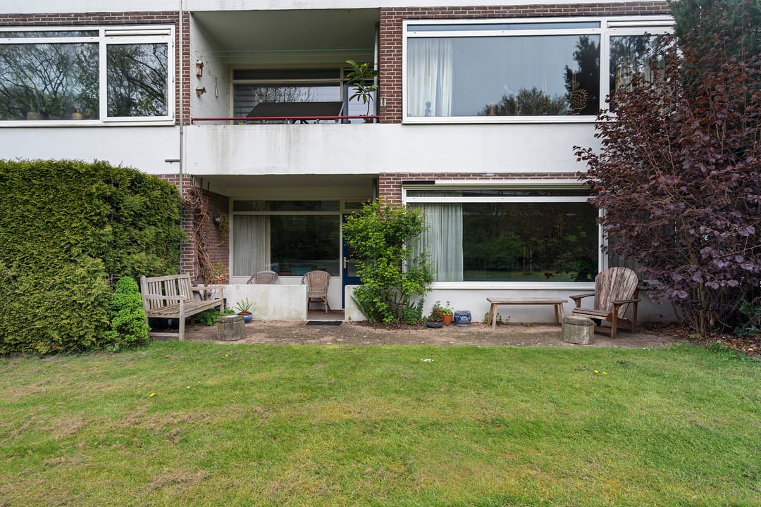 Photo 38 of Van der Waalsstraat 24