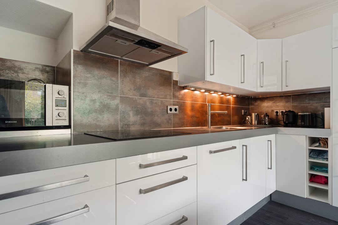 Photo 31 of Van der Waalsstraat 24