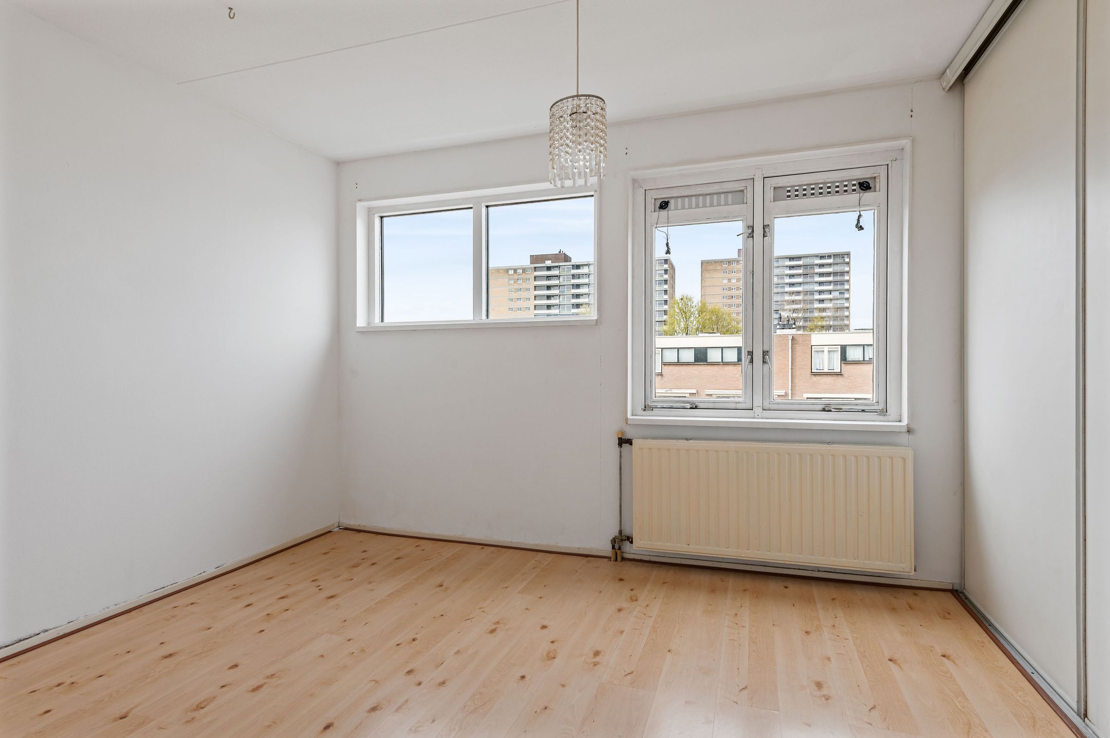 Spacious 3-bedroom maisonette with sunny west-facing balcony in Haarlem — 21
