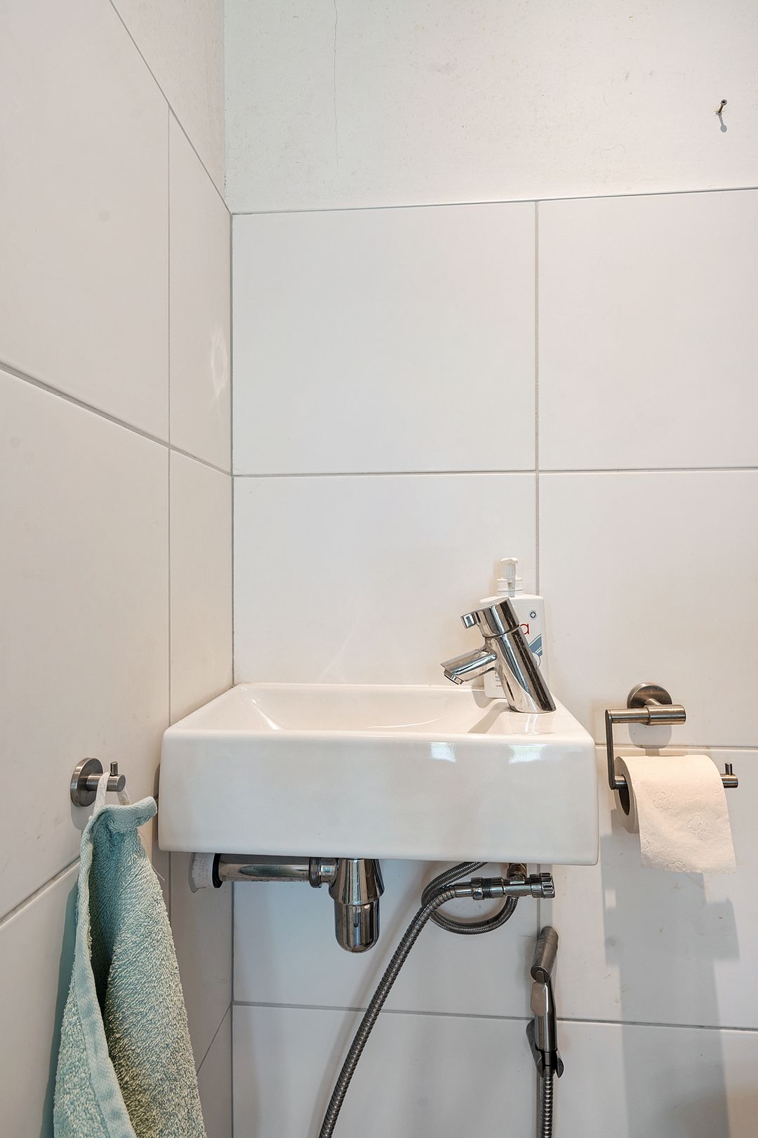 Photo 23 of Van der Waalsstraat 24