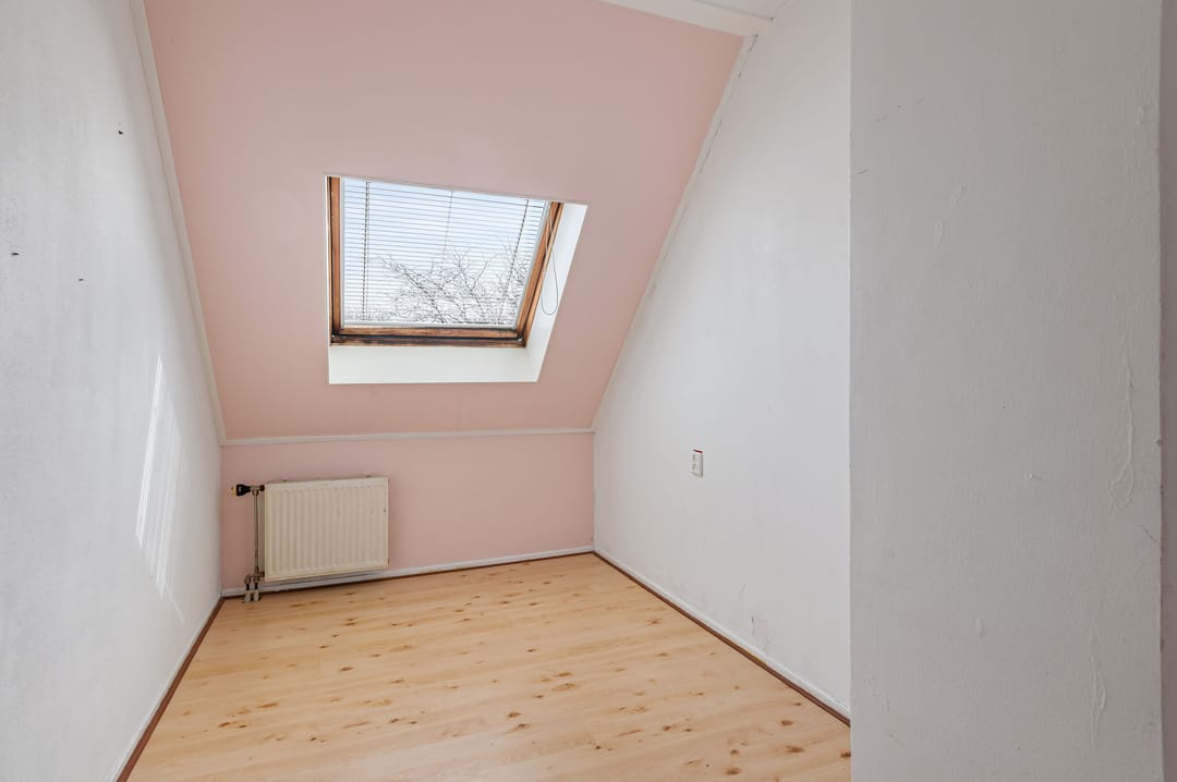 Spacious 3-bedroom maisonette with sunny west-facing balcony in Haarlem — 26