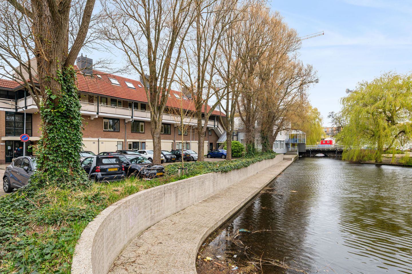Spacious 3-bedroom maisonette with sunny west-facing balcony in Haarlem — 34