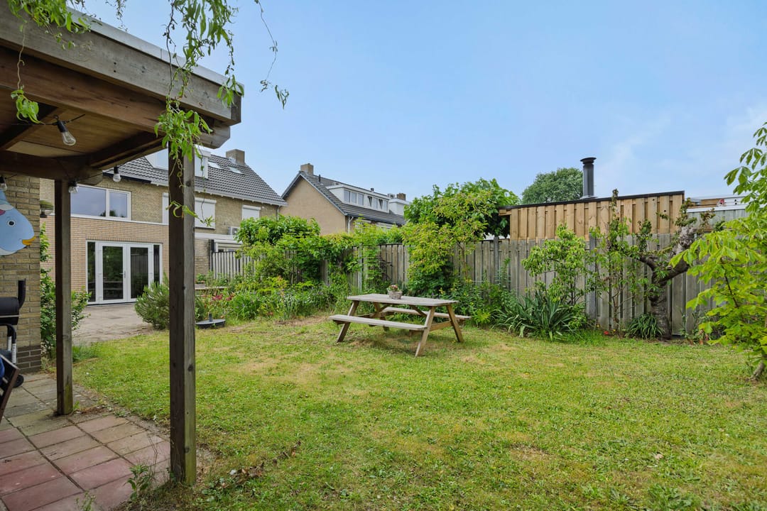 Foto 28 van Azaleastraat 3