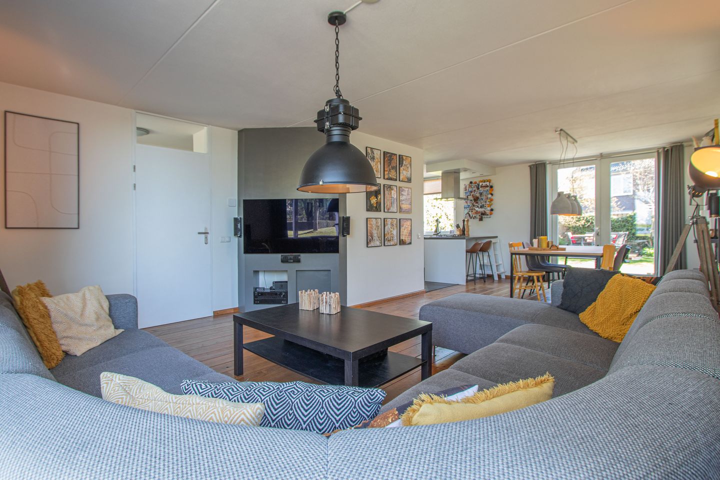 Photo 10 of Oranjelaan 2