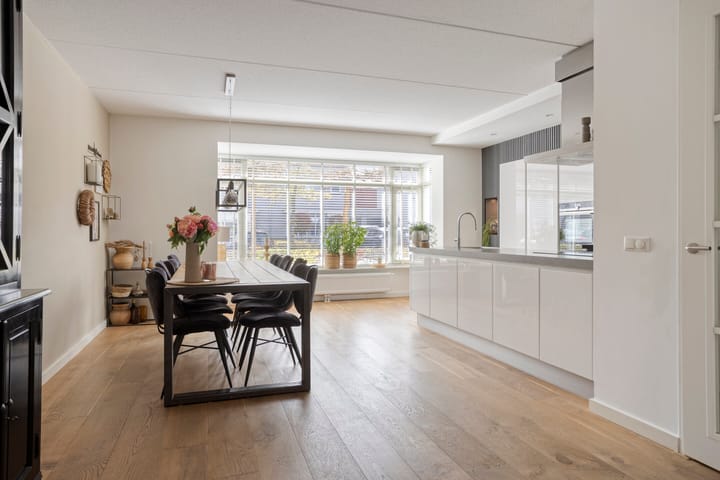 Foto 4 van Lover 142