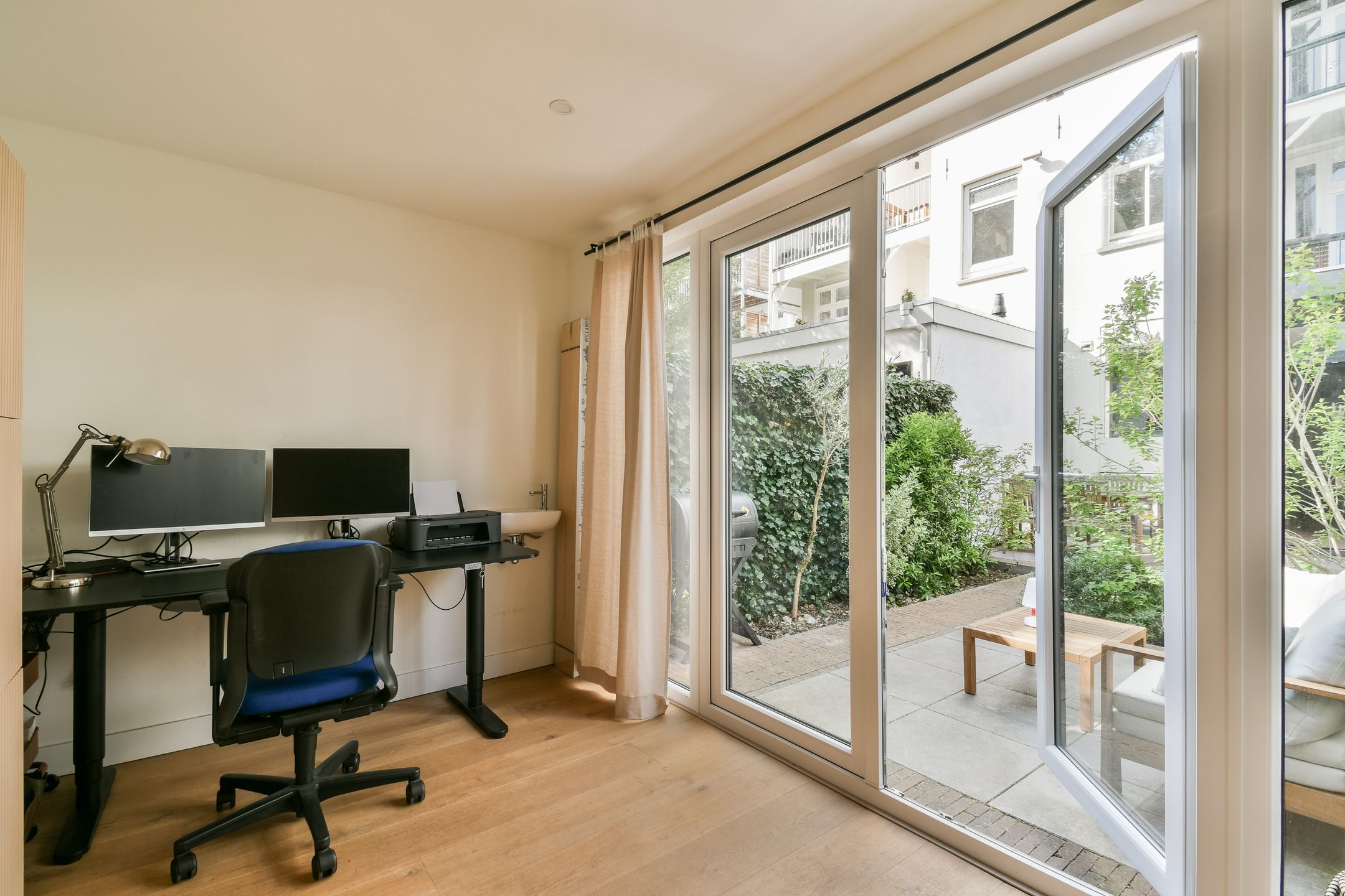 Foto 24 van Van Ostadestraat 32-H