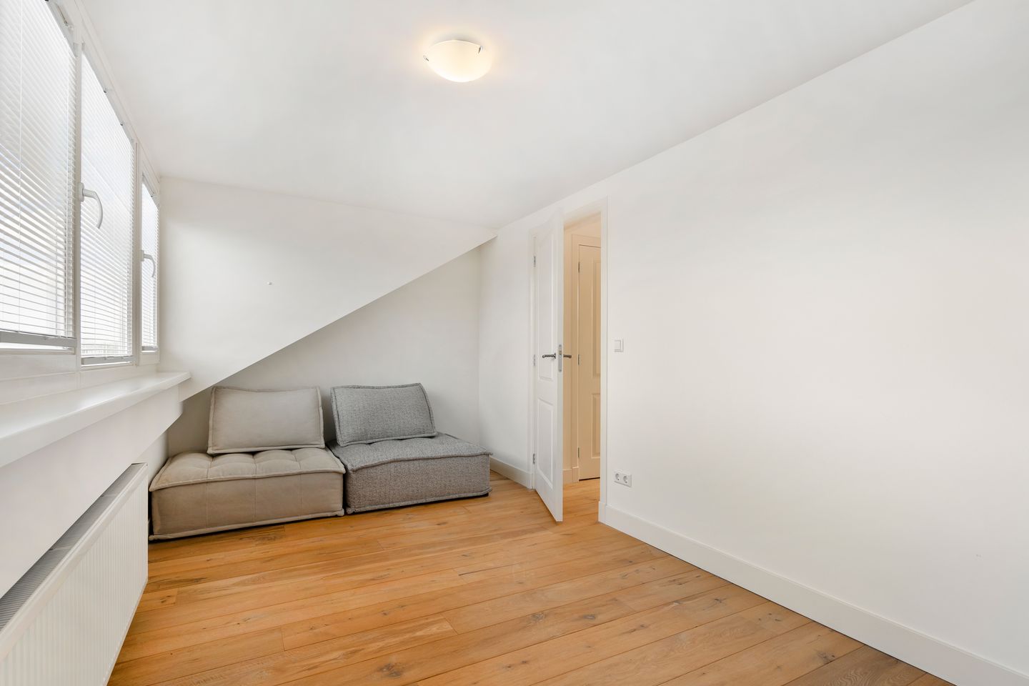 Foto 20 van Middelweg 69