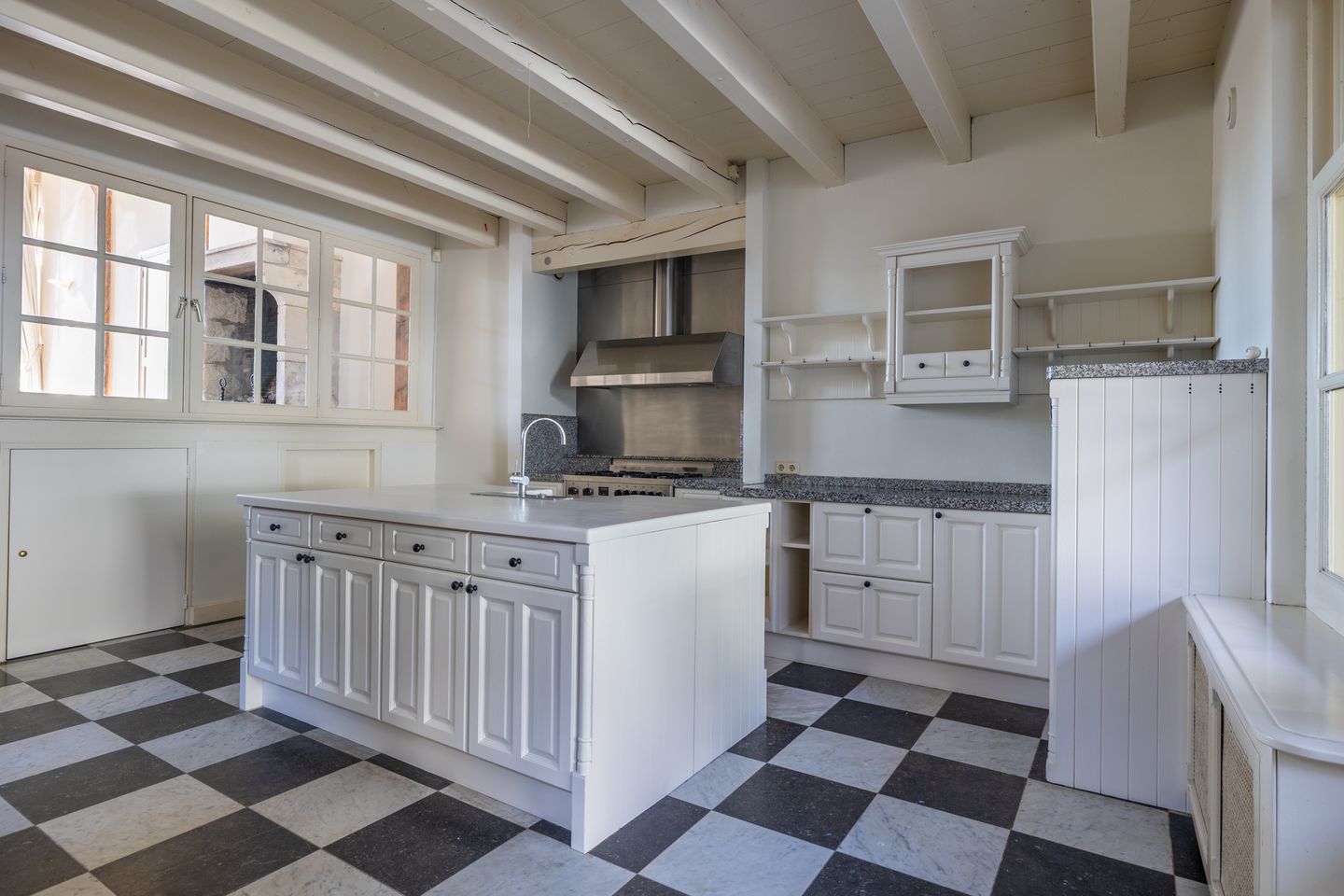 Foto 20 van Veerstal 10