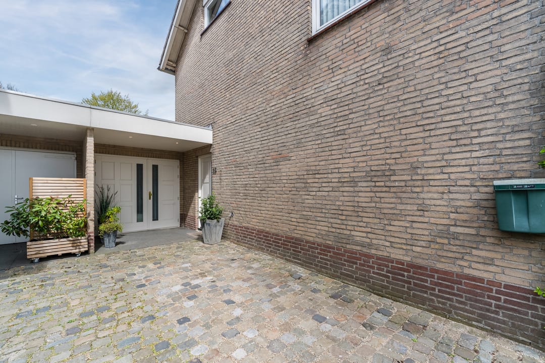 Foto 8 van Rossinilaan 13