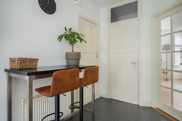 Photo 5 of Abbenesstraat 16-1