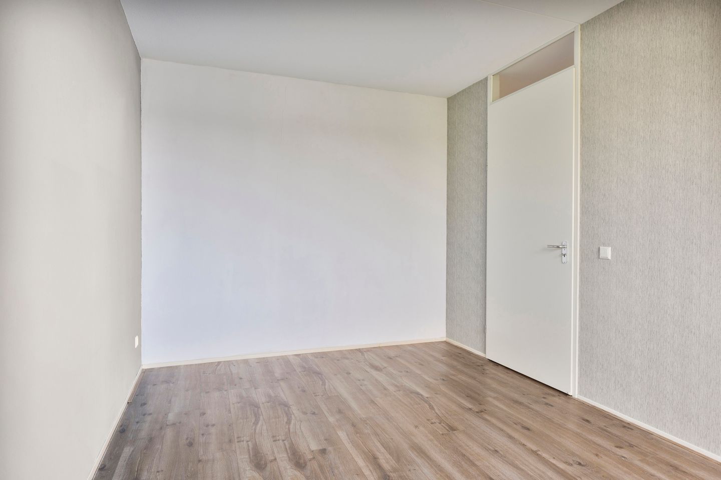 Photo 14 of Zalm 204