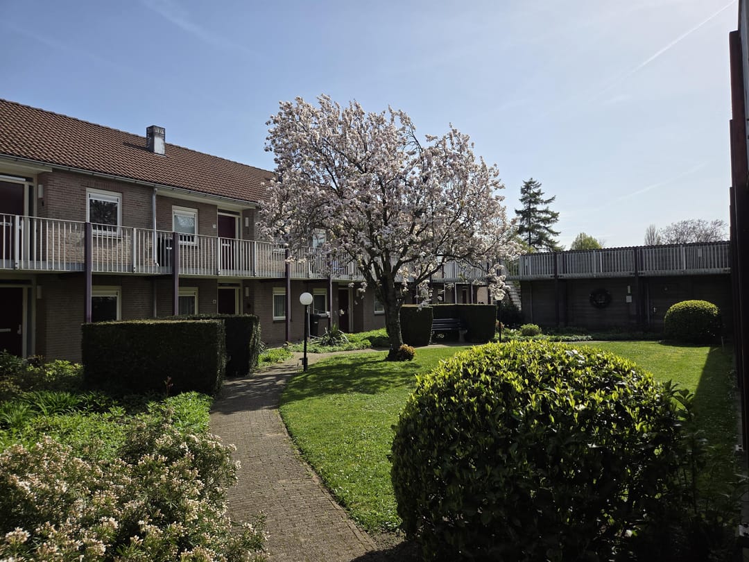 Foto 1 van Burg v d Weijerstraat 38