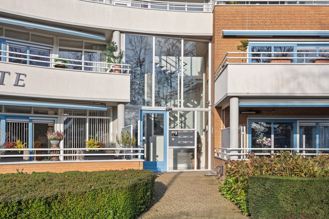 Photo 37 of Burgemeester Steinbachstraat 25