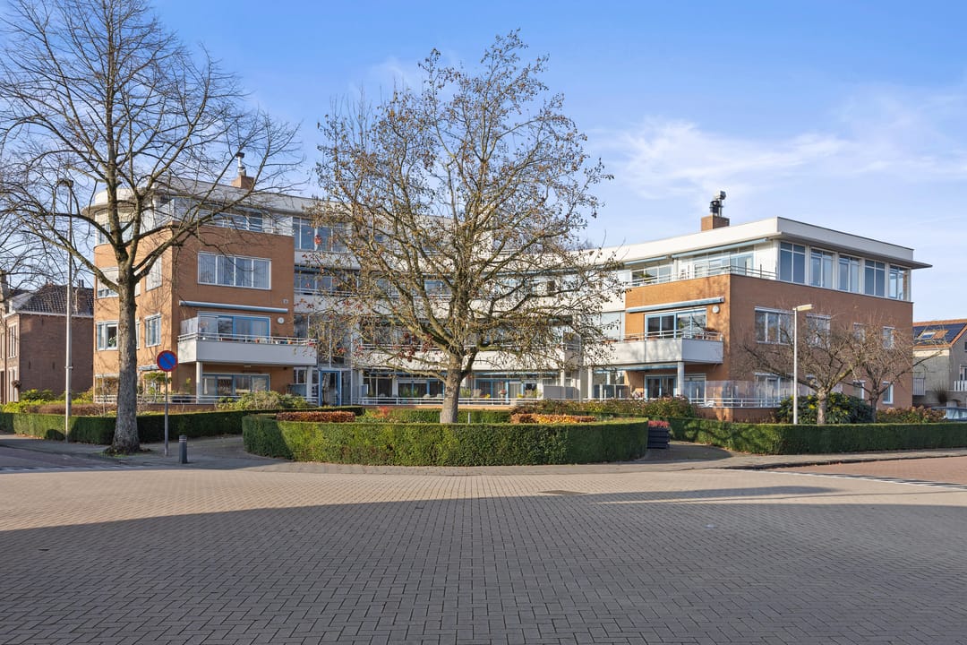 Photo 47 of Burgemeester Steinbachstraat 25