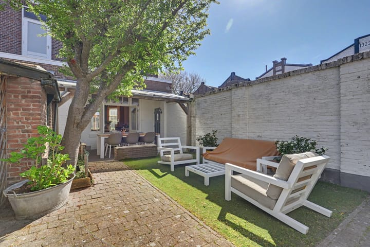 Foto 3 van De Lannoystraat 1