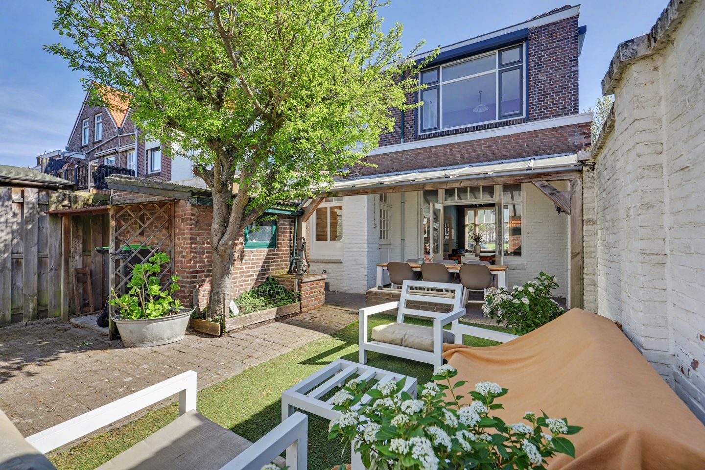 Foto 34 van De Lannoystraat 1