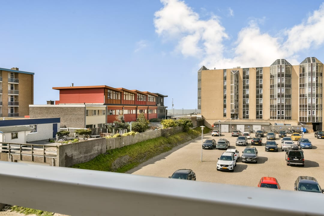 Foto 17 van Burgemeester van Alphenstraat 61-F14