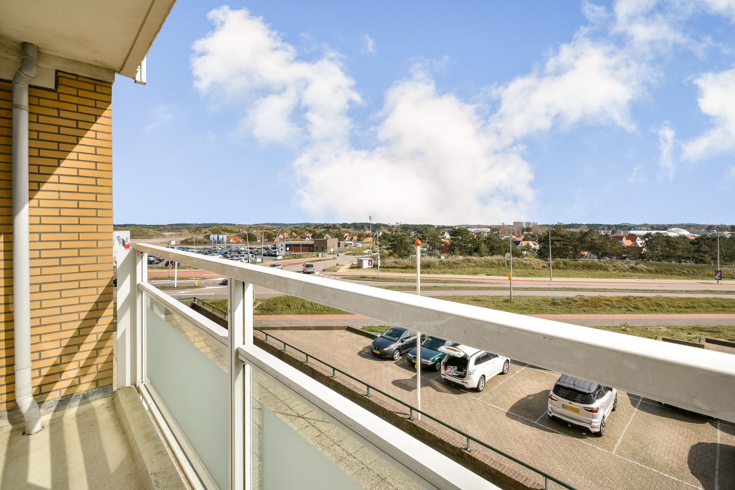 Foto 19 van Burgemeester van Alphenstraat 61-F14