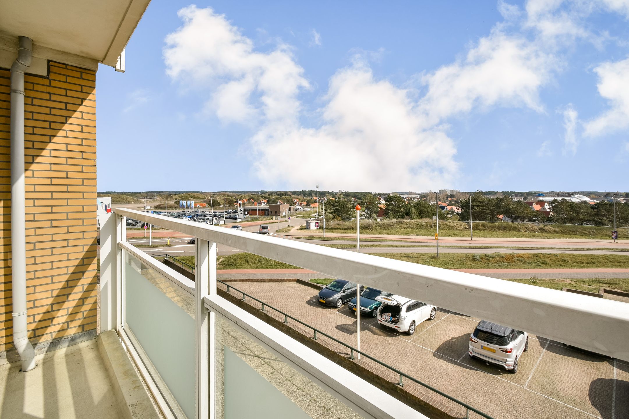 Photo 18 of Burgemeester van Alphenstraat 61-F14