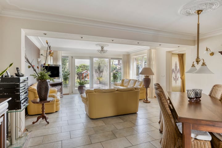 Foto 2 van Sergeant Thompsonstraat 8