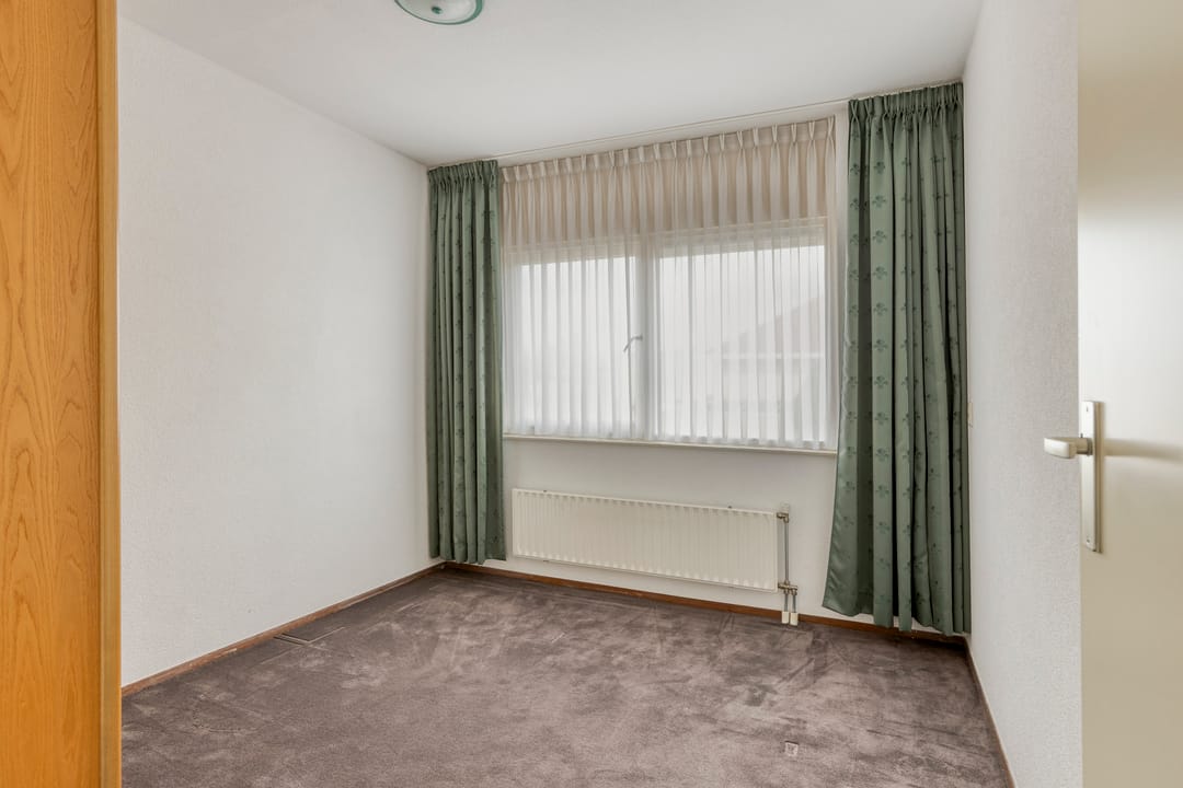 Photo 13 of Sergeant Thompsonstraat 8