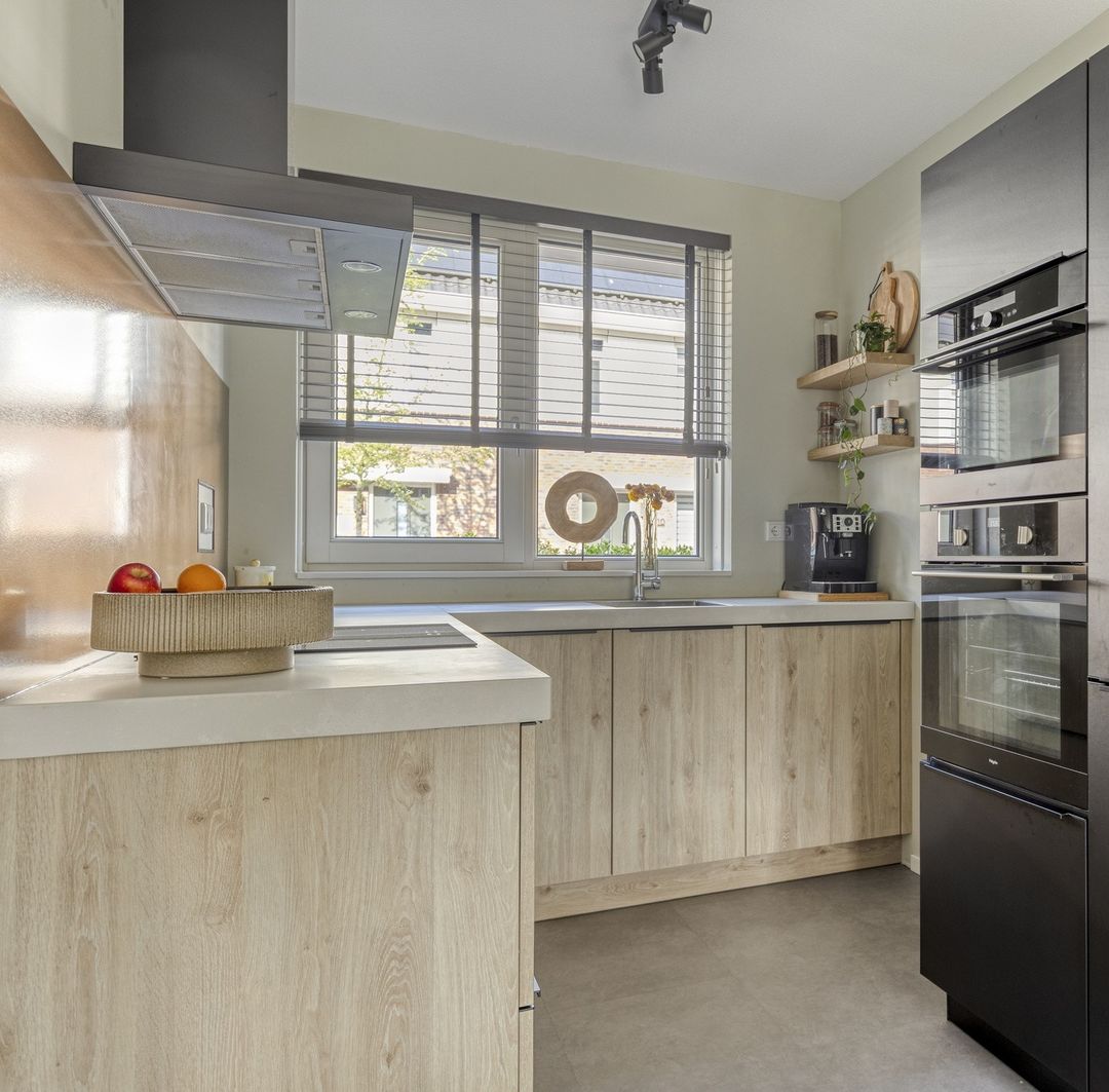 Foto 2 van Suzanna van Oostdijkstraat 5