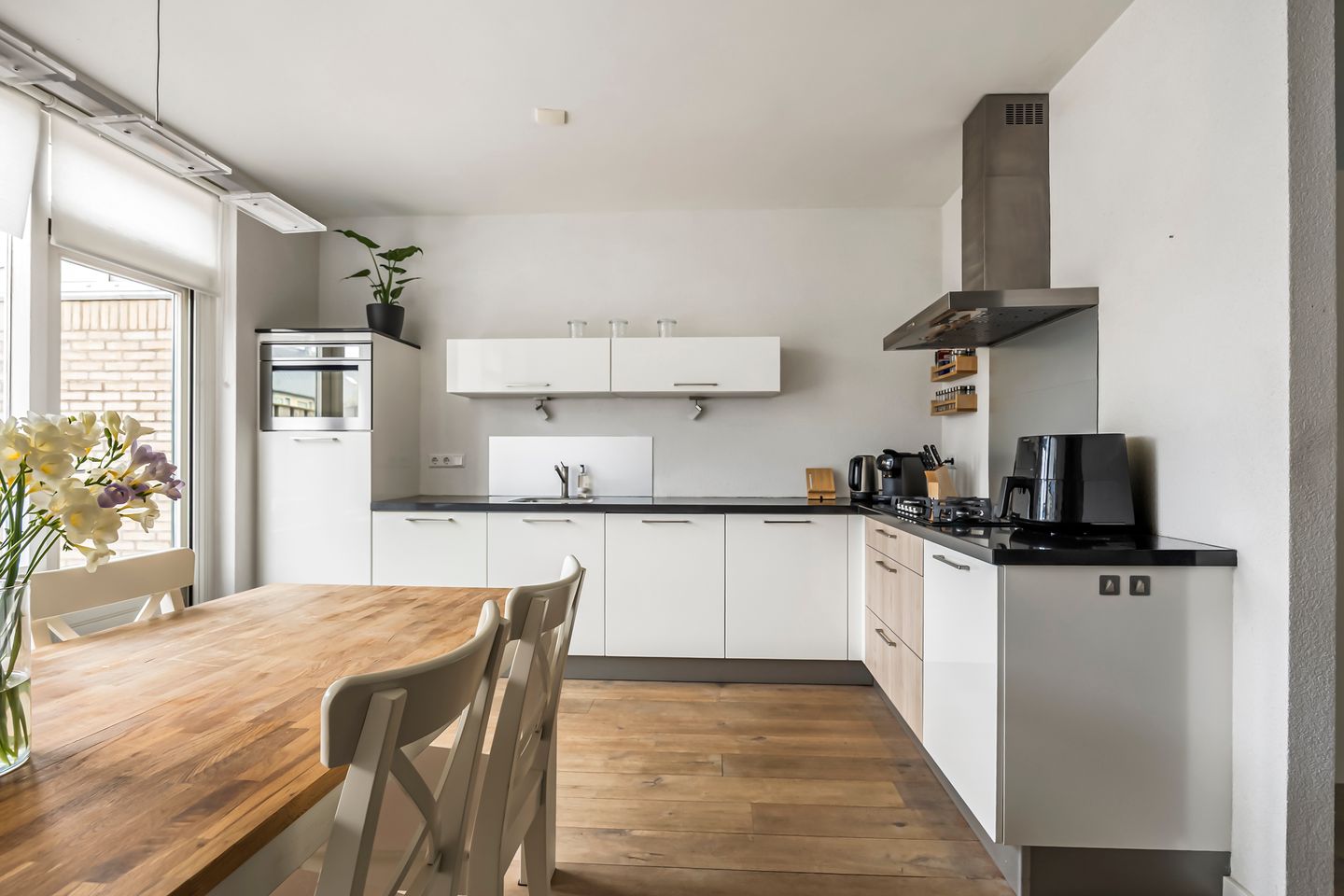 Foto 10 van Magnolialaan 27