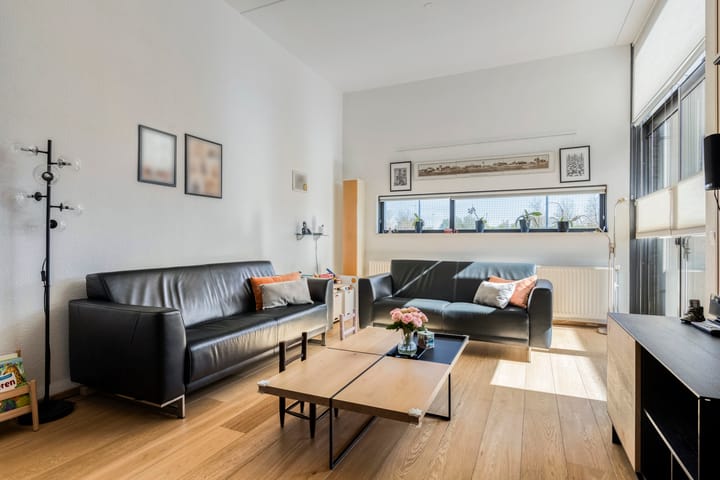 Tussenwoning te koop: Meester Steenwegpad 20, Nootdorp
