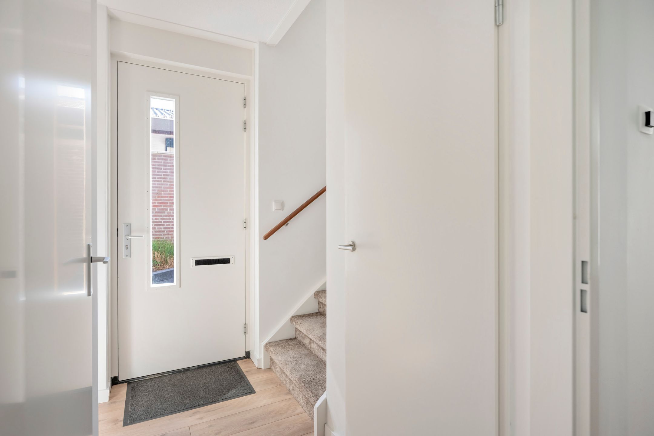 Move-in Ready Semi-Detached Home with Garage in Limbricht — 12