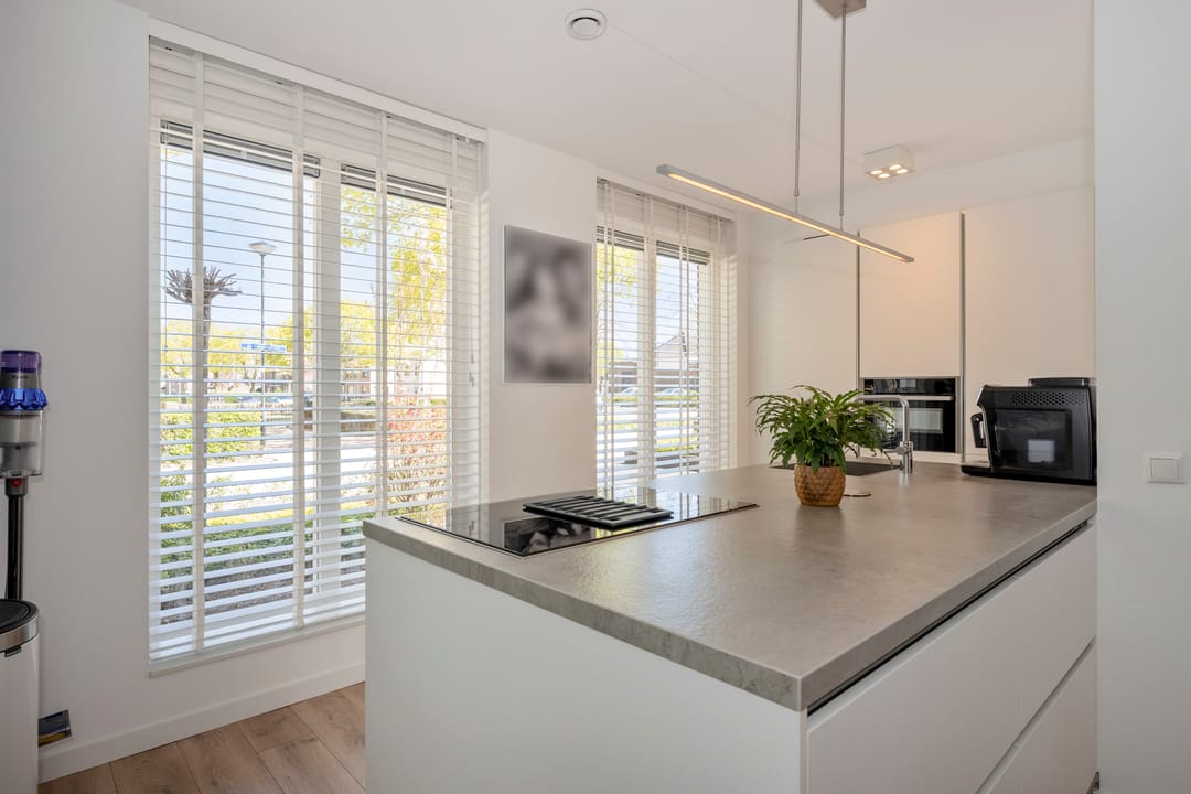 Move-in Ready Semi-Detached Home with Garage in Limbricht — 23