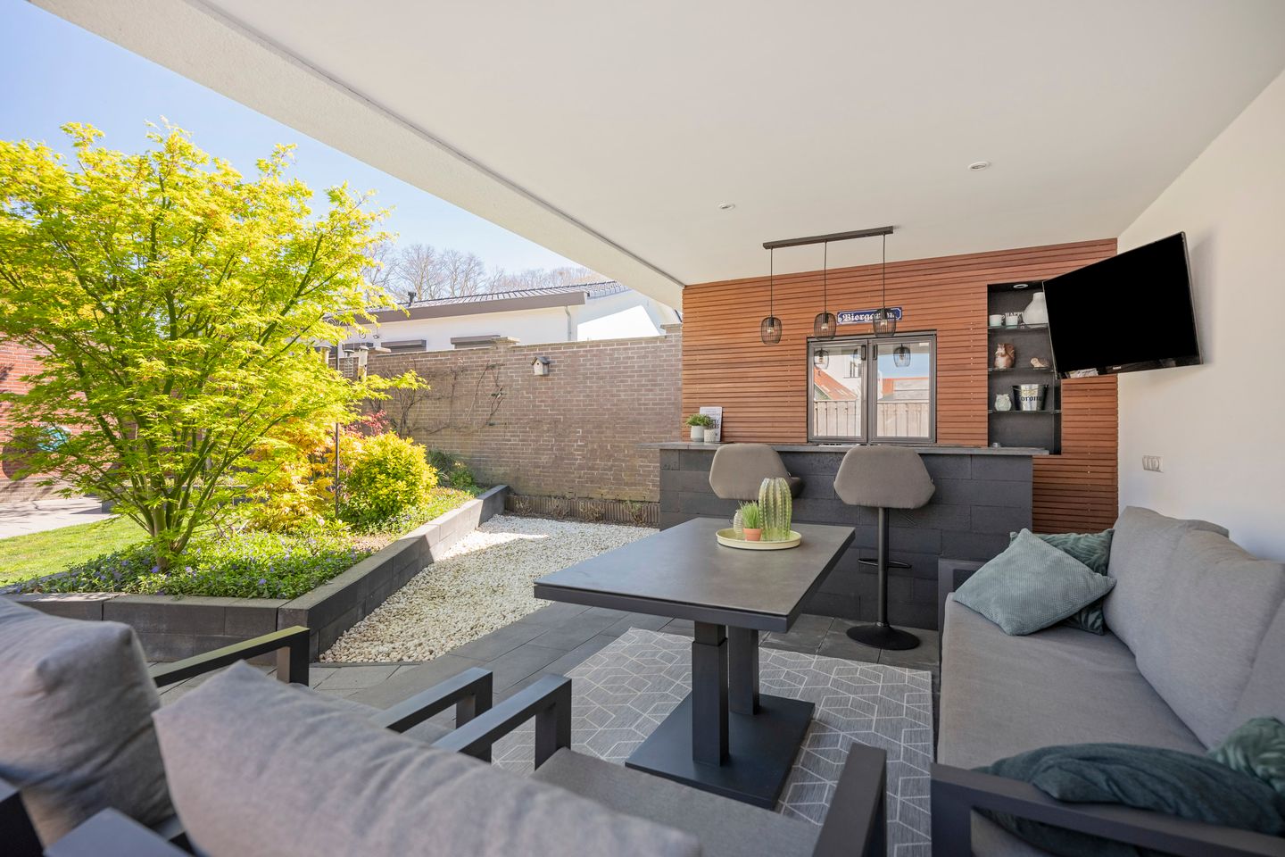 Move-in Ready Semi-Detached Home with Garage in Limbricht — 29