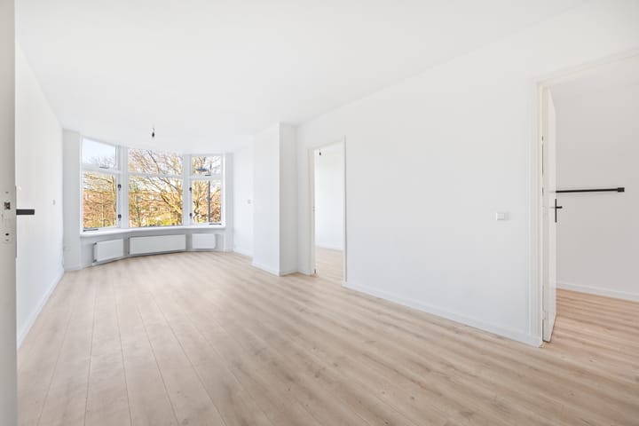 Photo 2 of Deimanstraat 206