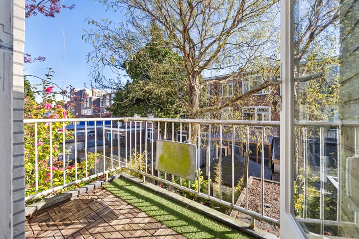 Photo 4 of Deimanstraat 206