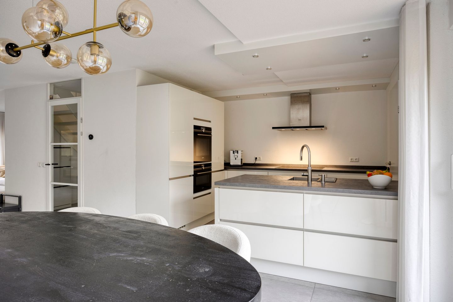 Foto 10 van Margaretha Roosenboomlaan 53