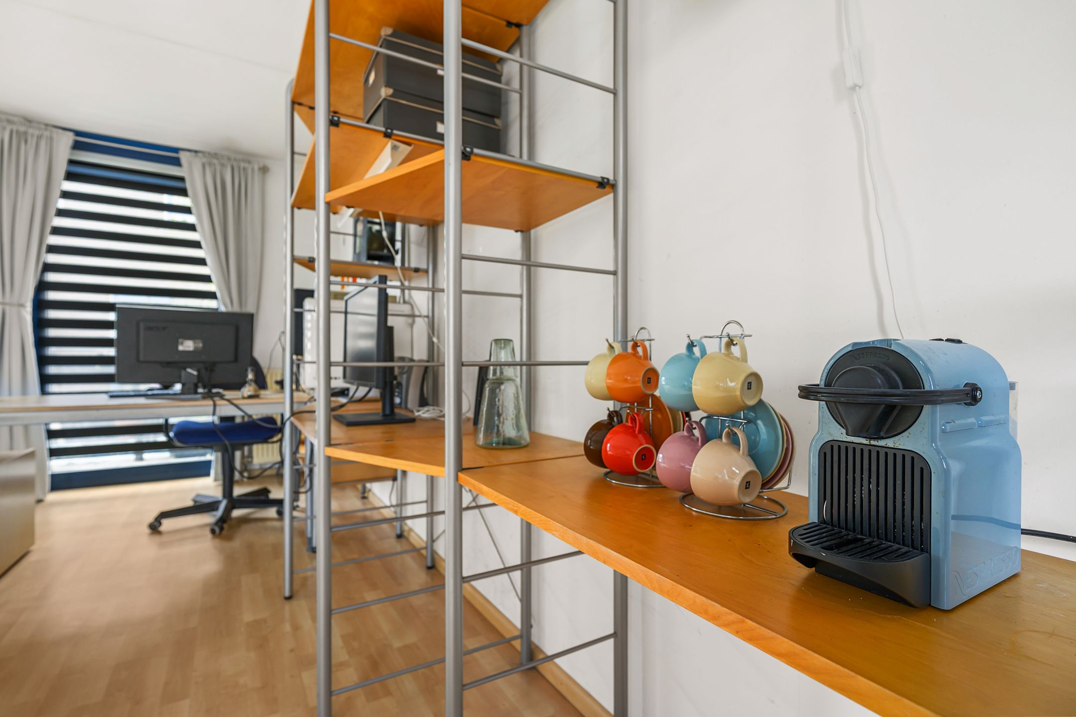 Unique Dual-Structure Home with Live-Work Potential in Zenderpark — 33