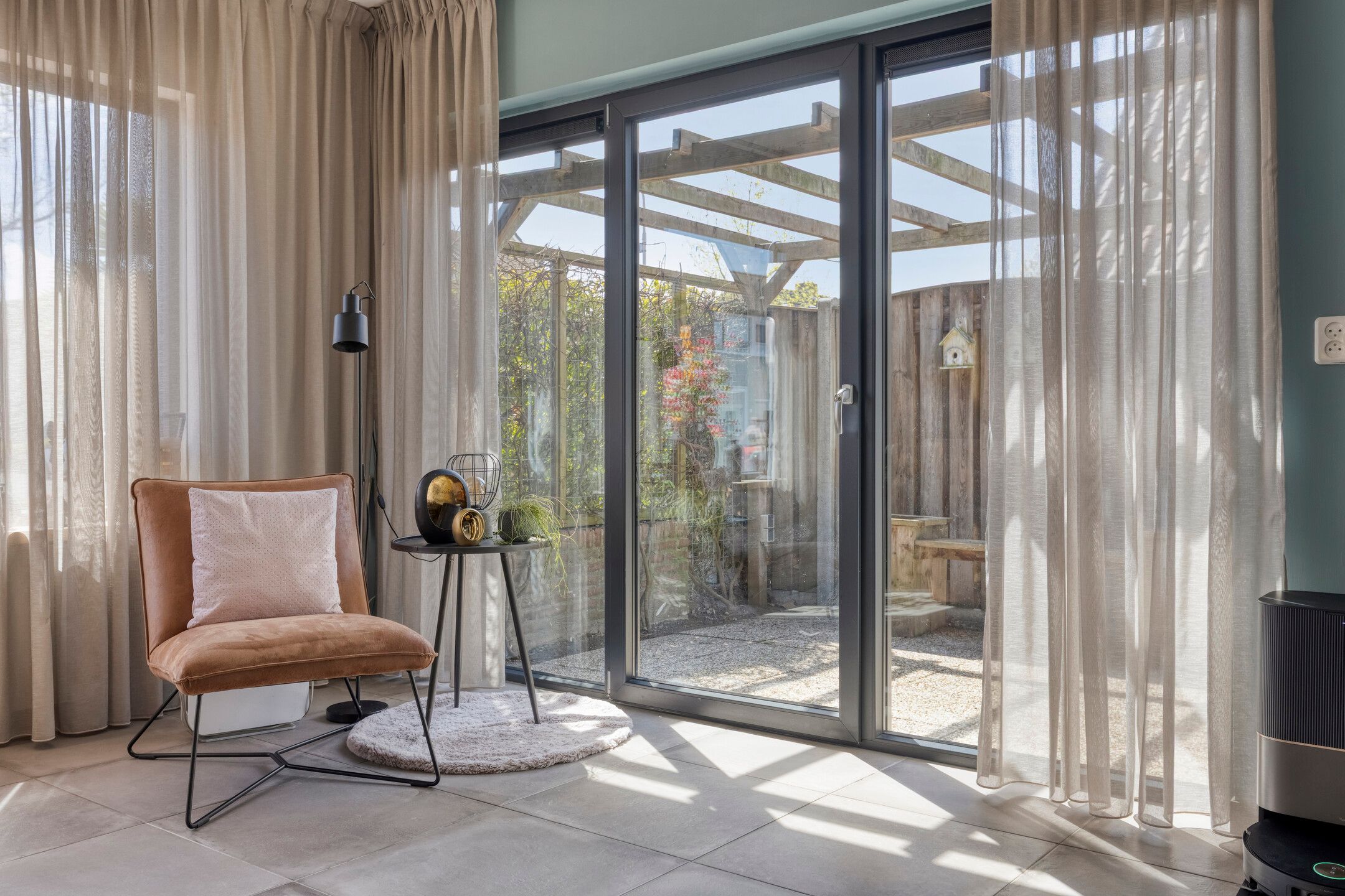 Foto 15 van Magnolialaan 1