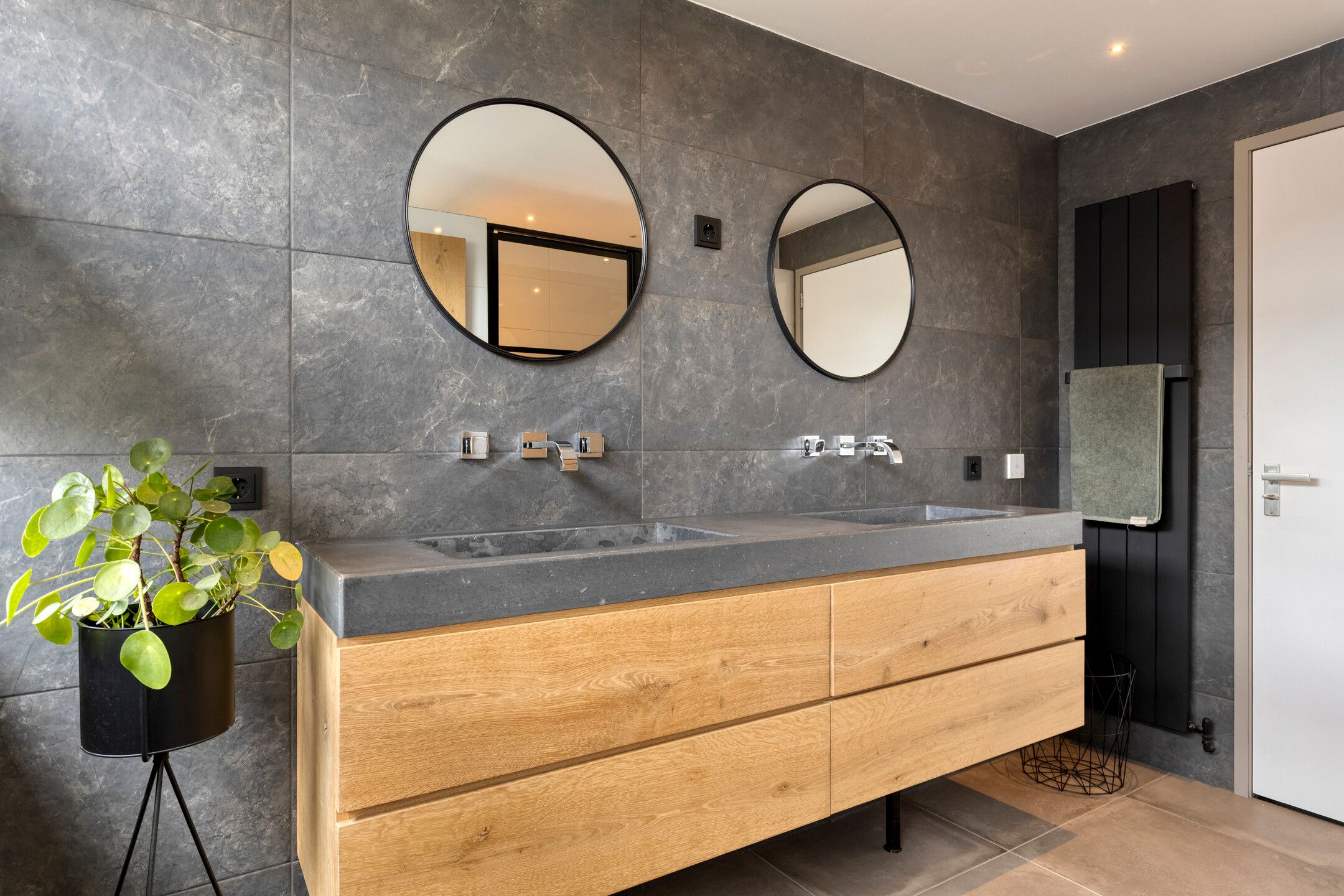 Foto 42 van Magnolialaan 1